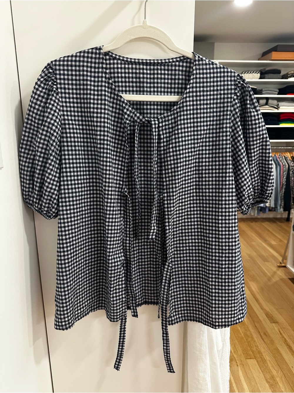 Gingham Tie-Front Puff Sleeve Top - Navy & White